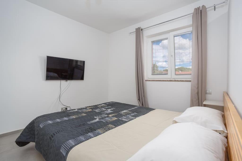 Family Village Apartment Vrh  Eksteriør billede